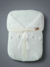 Cargar imagen en el visor de la galería, 3187 White with white Pompom Sleeping Bag