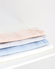 Cargar imagen en el visor de la galería, 8352-9W Conjunto Pantalón Punto Niño Beige