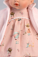 Cargar imagen en el visor de la galería, 33140 Roberta Muñeca que habla y llora