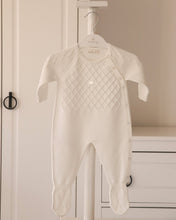 Cargar imagen en el visor de la galería, 10703-Bge Pelele Bebe Niño Beige