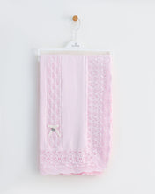 Cargar imagen en el visor de la galería, Manta/Mantón De Punto Rosa