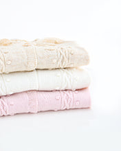 Cargar imagen en el visor de la galería, 3409 Newborn Ivory Gift Set 7 Pieces