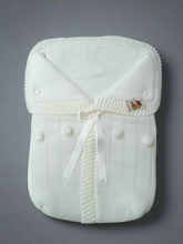 Cargar imagen en el visor de la galería, 3187 White with white Pompom Sleeping Bag
