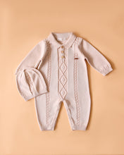 Charger l&#39;image dans la galerie, 7375 White Baby Boy Romper Suit witg Hat
