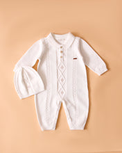 Load image into Gallery viewer, 7375 White Baby Boy Romper Suit witg Hat
