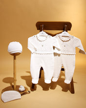 Cargar imagen en el visor de la galería, 10716-W White Knitted with Velour Babygrow (Pack4)
