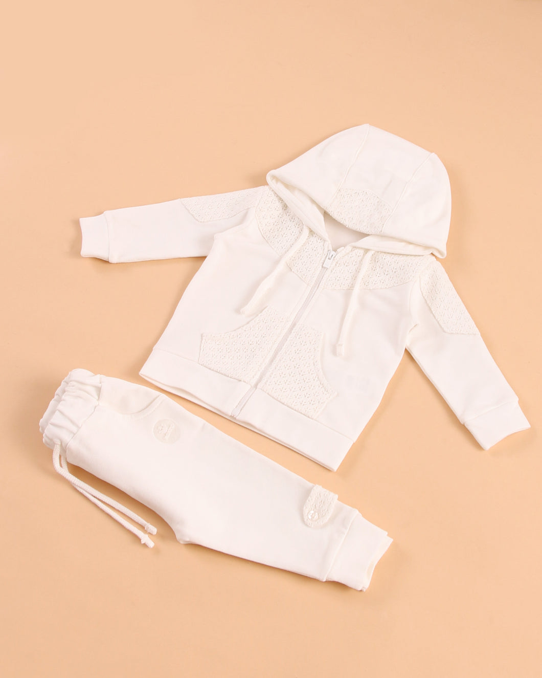 12504-W  White Tracksuit (Pack of 4)
