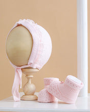 Load image into Gallery viewer, 1327 White Baby Girl Hat And Booties
