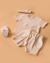 Charger l&#39;image dans la galerie, 12304-Beige Baby Girls Short Set (Pack 4)
