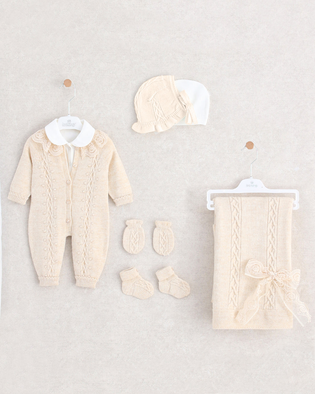 3409 Newborn Beige Gift Set 7 Pieces