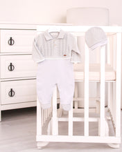 Charger l&#39;image dans la galerie, 10726 Ivory Knitted with Cotton Babygrow with Hat (Pack 4)
