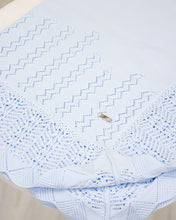 Load image into Gallery viewer, 6332  White Knitted Shawl
