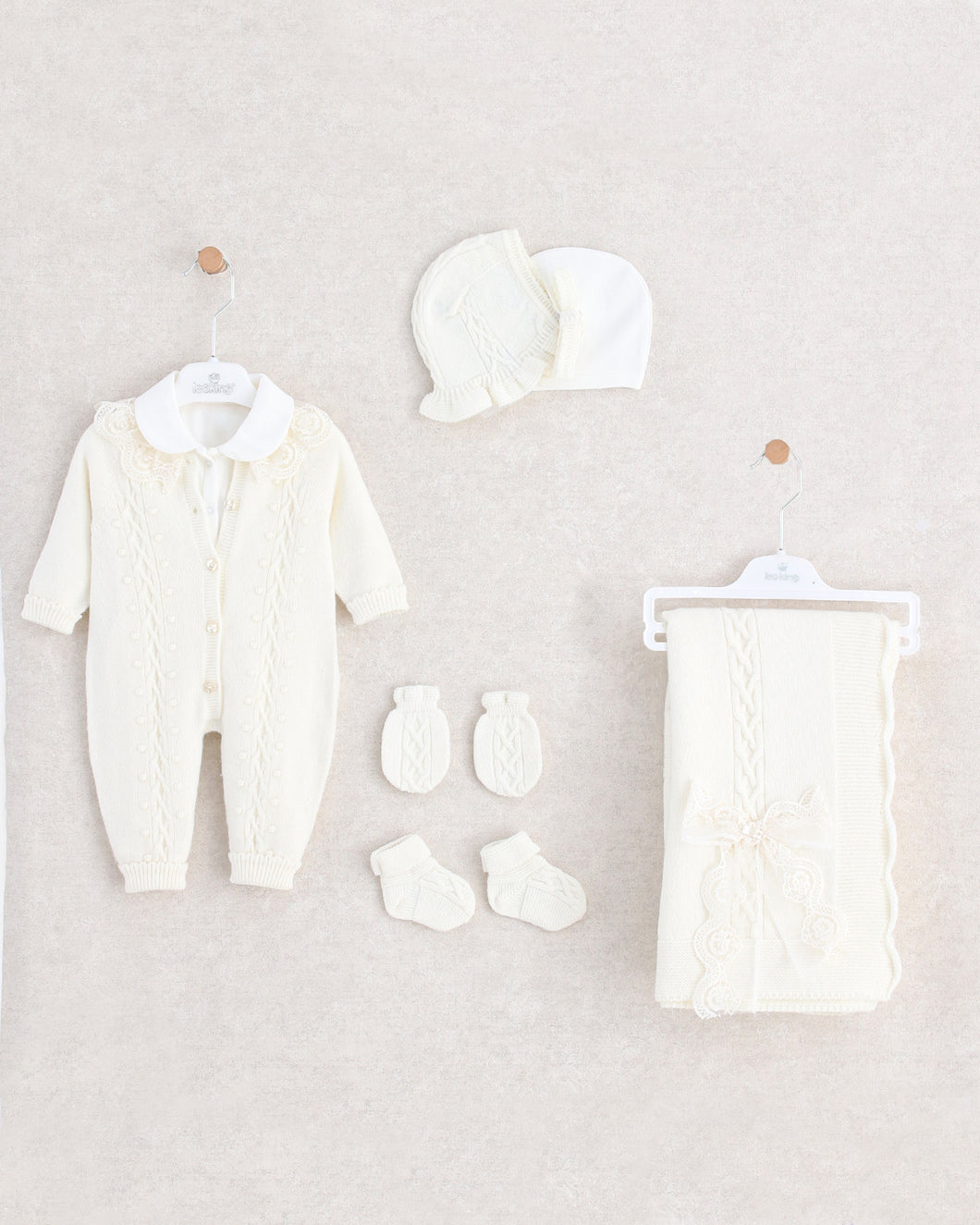 3409 Newborn Ivory  Gift Set 7 Pieces