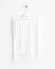 Load image into Gallery viewer, 6365 White Knitted Shawl
