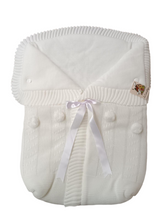 Cargar imagen en el visor de la galería, 3187  Ivory with Ivory Pompom Sleeping Bag
