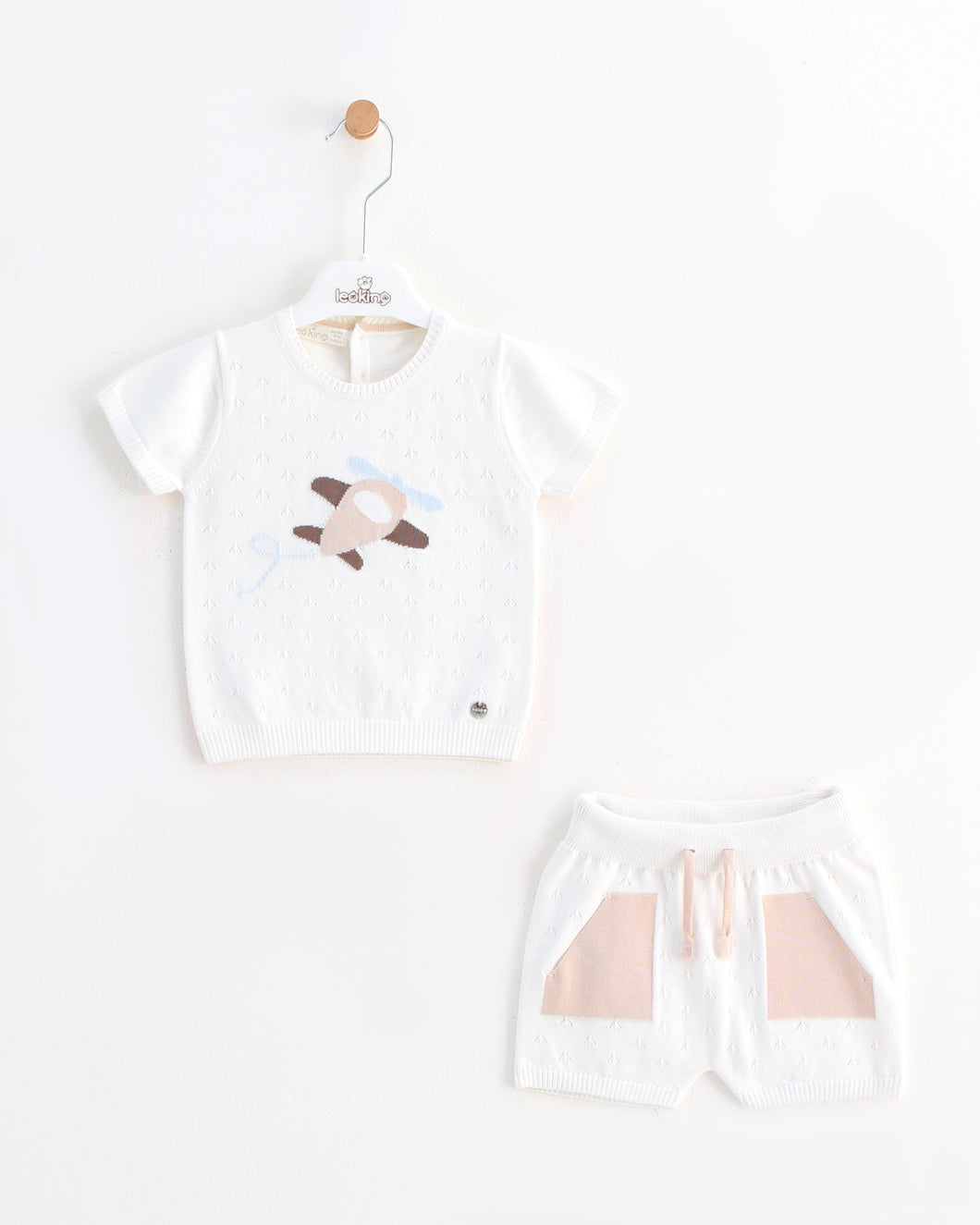 8465 White Boys Knitted Short Set (pack of 4)