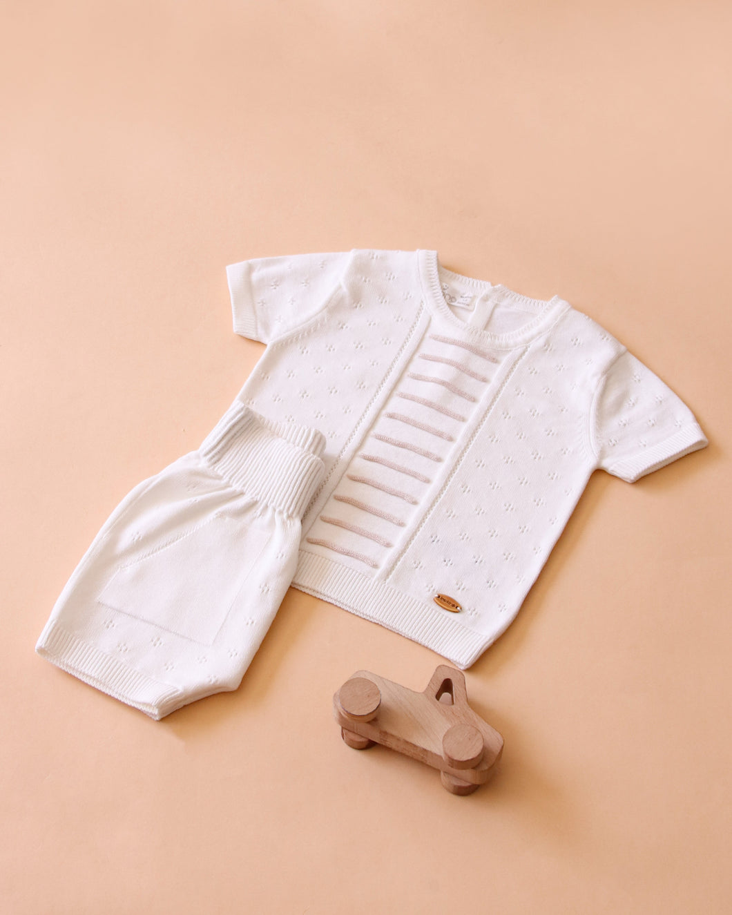 8438 Boys White Knitted Short Set (pack of 4)