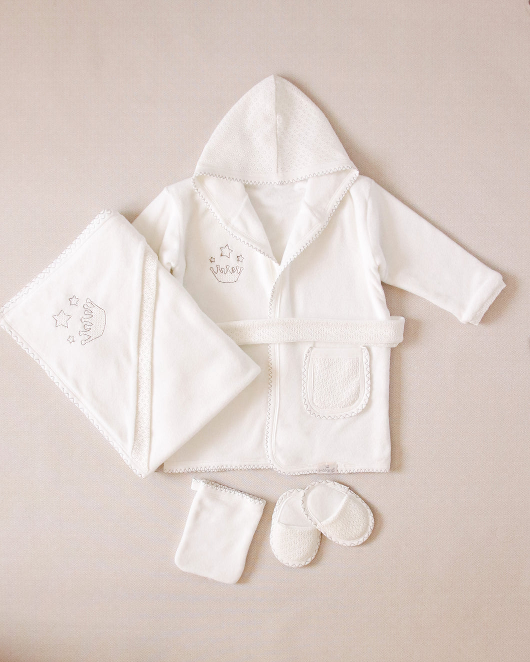 12801-W. White  Bathrobes for Newborn (Gift Set)