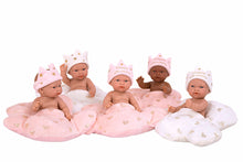 Load image into Gallery viewer, 60748 Elegance Birthday Pillines dolls (6 units) with cushion in display case
