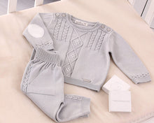 Cargar imagen en el visor de la galería, 8352-9W Conjunto Pantalón Punto Niño Beige

