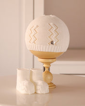 Cargar imagen en el visor de la galería, 1325 beige Baby Boy Hat And Booties
