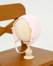 Cargar imagen en el visor de la galería, 1120 white Baby Girl Hat
