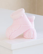 Cargar imagen en el visor de la galería, 1207-W Newborn White  Booties
