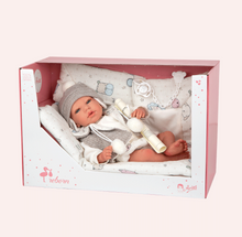 Cargar imagen en el visor de la galería, 98075 VEGA REBORNS DOLL WITH BLANKET
