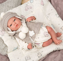 Cargar imagen en el visor de la galería, 98075 VEGA REBORNS DOLL WITH BLANKET
