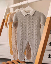 Charger l&#39;image dans la galerie, 9317-B Beige Knitted Romper
