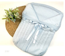 Cargar imagen en el visor de la galería, 2787-Baby Blue Sleeping Bag with Bow and Pompom
